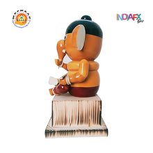 This Liitle Vignyaganesh Idol