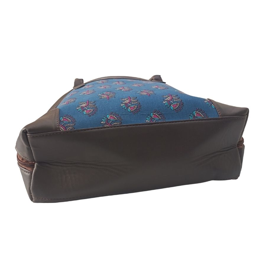 Fabric Laptop bag - made with hand block print | Size 17 Inches