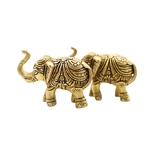 Handcrafted Elephant Idol Set Elegant Decor Pai