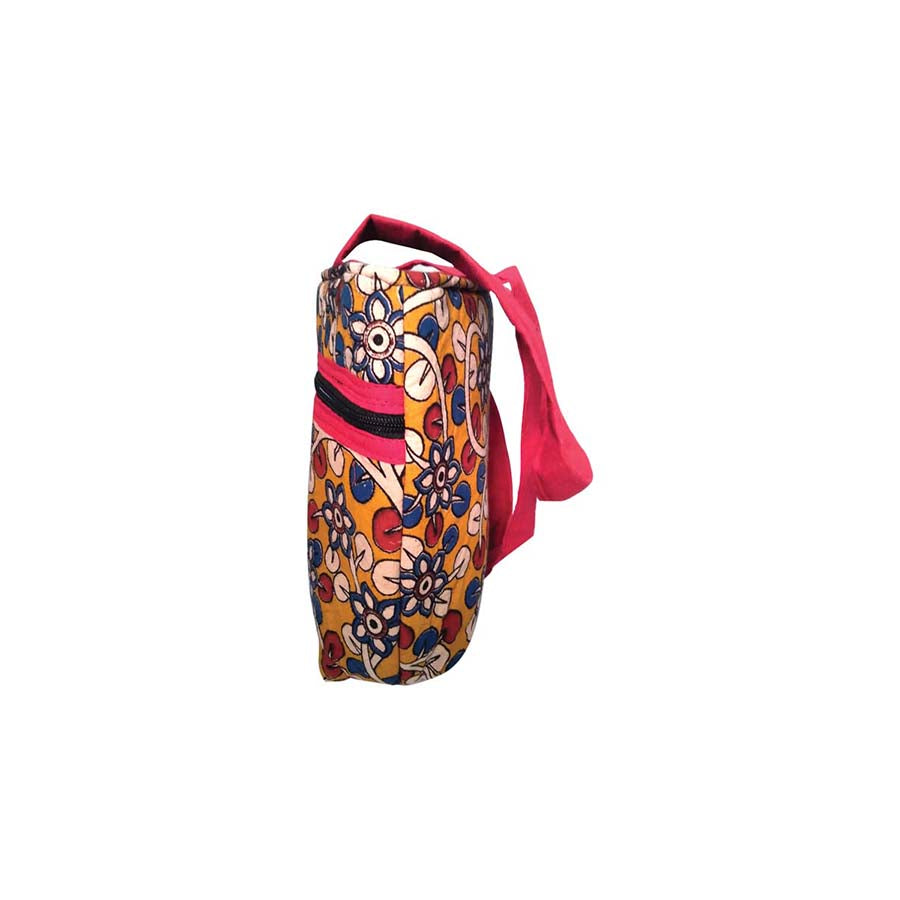Women's multicolored beautiful Ethnic Kalamkari hand bag Handmade by Women Self
